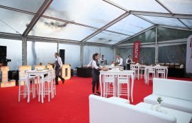 Kuşadası Servis Elemanı Kiralama