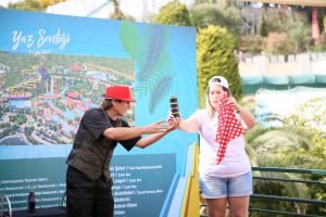 Sihirbaz Gösterisi Kuşadası