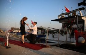 Yer Volkanları Gösterisi Kuşadası