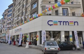 Flama Bayrak Kuşadası